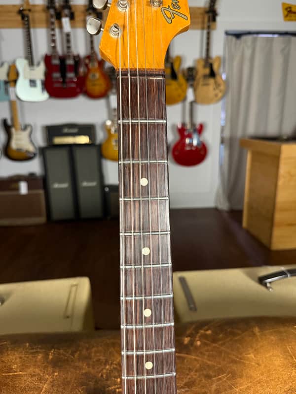 1965 Fender Stratocaster - Sunburst - OHSC