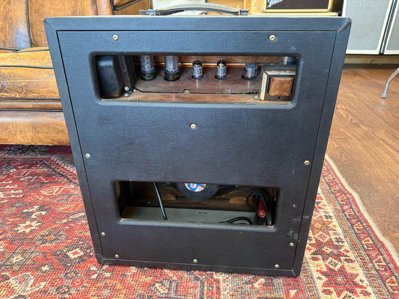 1967 Ampeg J-12R Reverbojet"Golden Glo" 18-Watt 1x12" Guitar Combo - Black