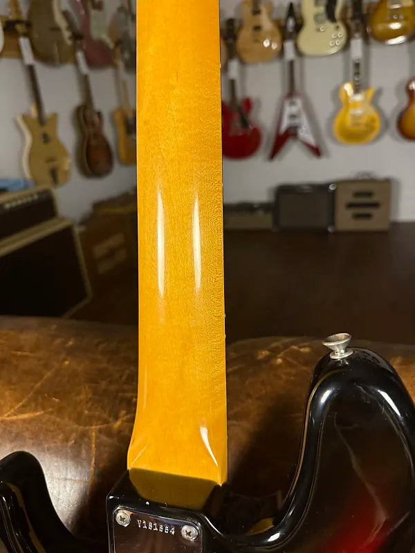 2006 Fender American Vintage Reissue ‘62 Jazz Bass - Sunburst - Stackpole