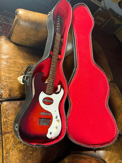 1965 Silvertone 1457 - Burst