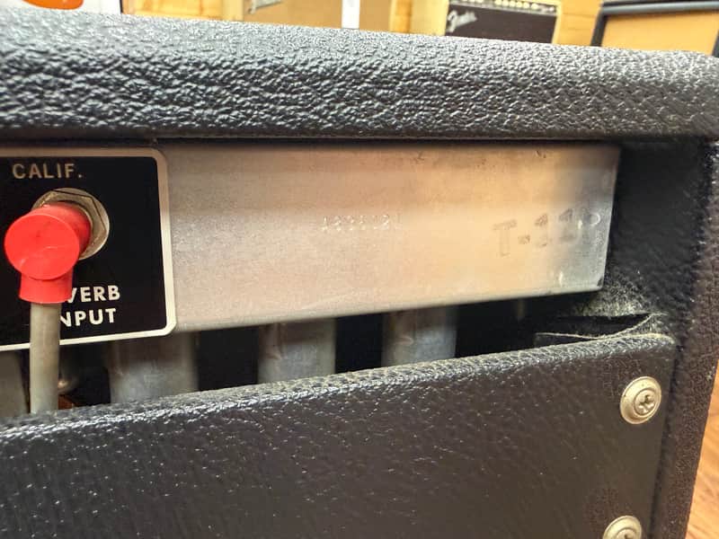 1978 Fender Deluxe Reverb 2-Channel 22-Watt 1x12" Guitar Combo - Silverface