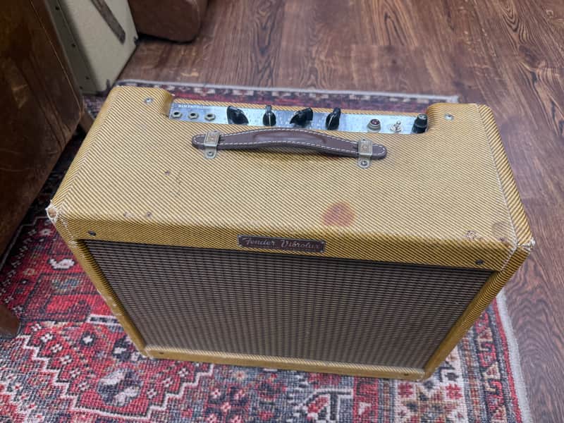 1960 Fender Vibrolux 5F11 Narrow Panel 10-Watt 1x10" Guitar Combo - Tweed