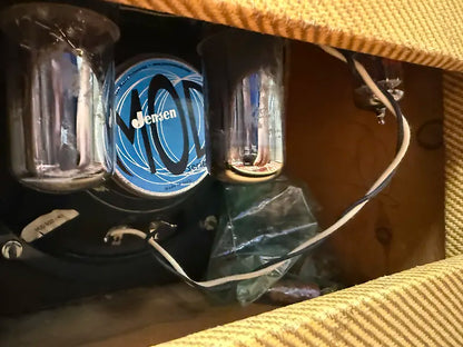 1960 Fender Champ 5F1 Narrow Panel 5-Watt 1x8" Guitar Combo - Tweed