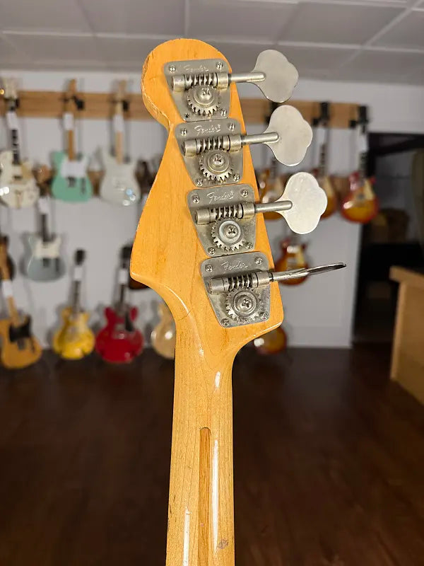 1973 Fender Jazz Bass - Sunburst - OHSC