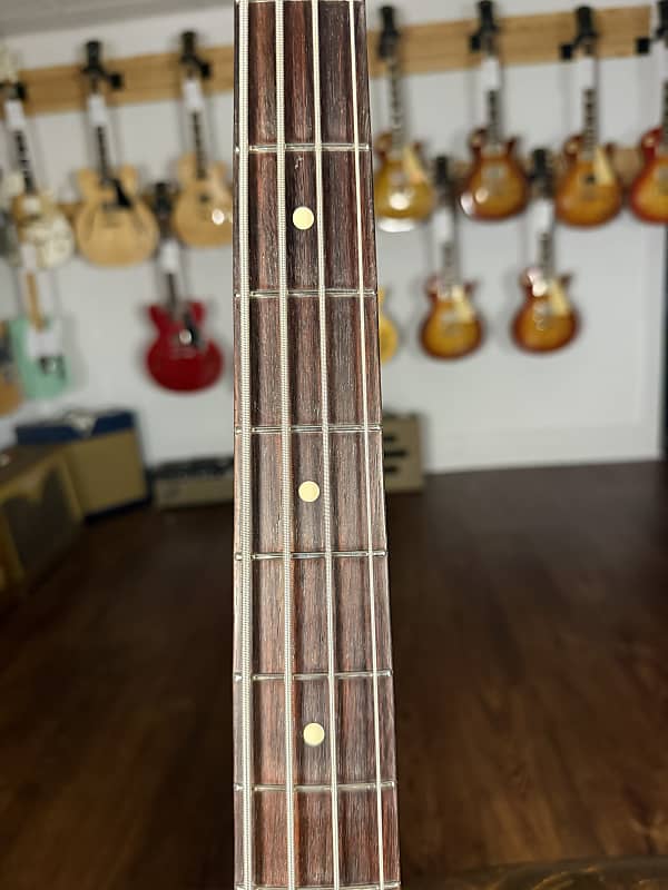 2006 Fender American Vintage Reissue ‘62 Jazz Bass - Sunburst - Stackpole