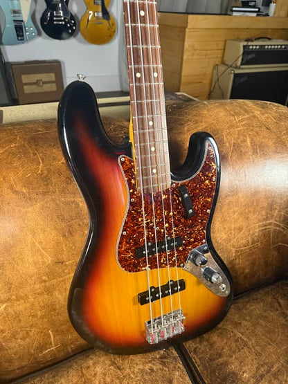 2005 Fender American Vintage ‘62 Reissue Jazz Bass - Sunburst