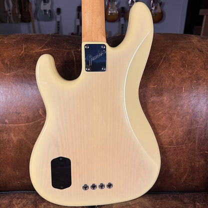 1996 Fender American Deluxe Precision Bass with Maple Fretboard - White Blonde - OHSC