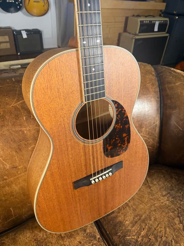 2015 Larrivee Legacy Series 000-40  - Natural