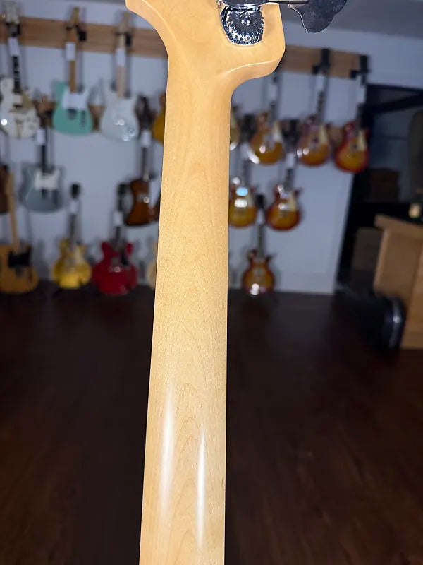 2018 Fender American Professional Precision Bass - 3 Tone Sunburst - OHSC