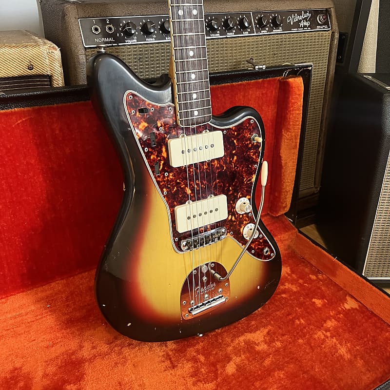 1966 Fender Jazzmaster - 3 Tone Sunburst - OHSC