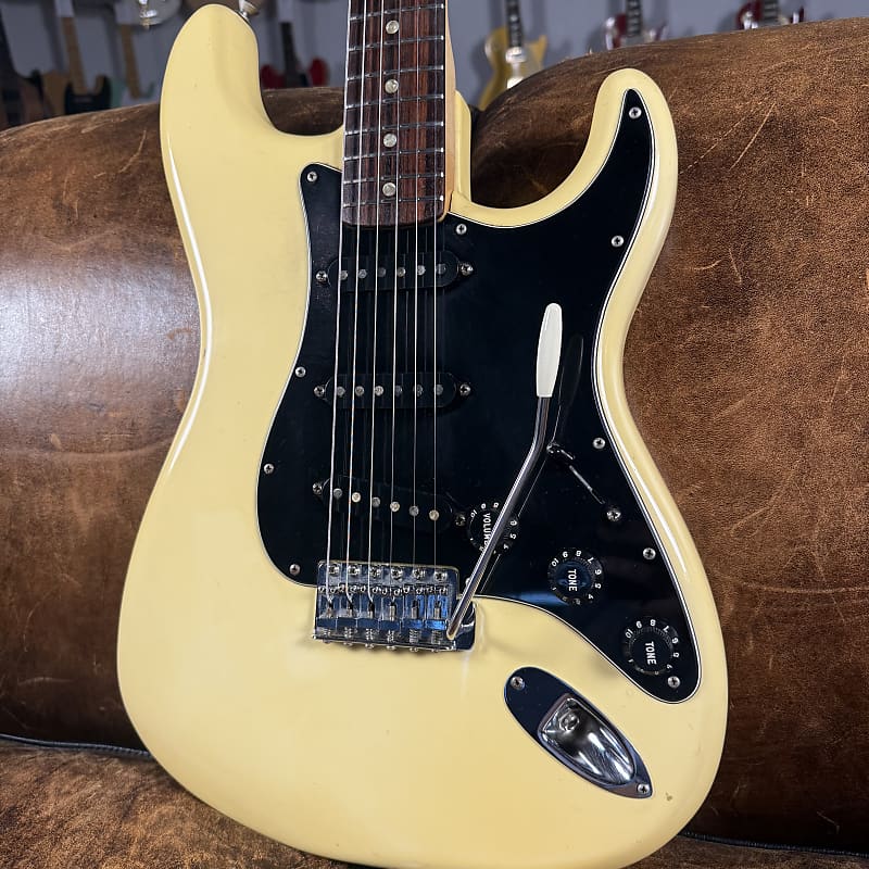 1978 Fender Stratocaster with Rosewood Fretboard - Olympic White