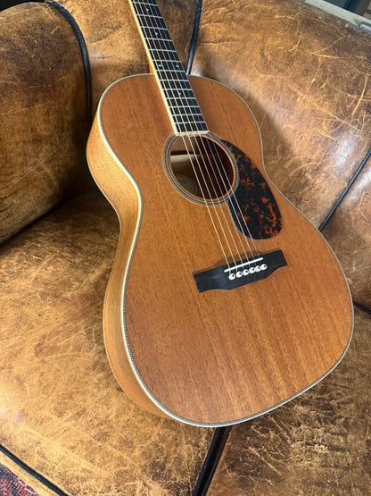 2015 Larrivee Legacy Series 000-40  - Natural