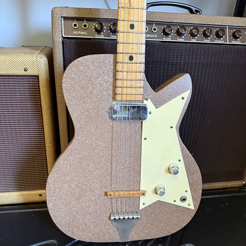 1959 Kay Sizzler - Brown and White