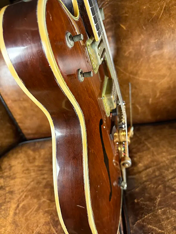 1965 Gretsch 6122 Chet Atkins Country Gentleman - Walnut Brown