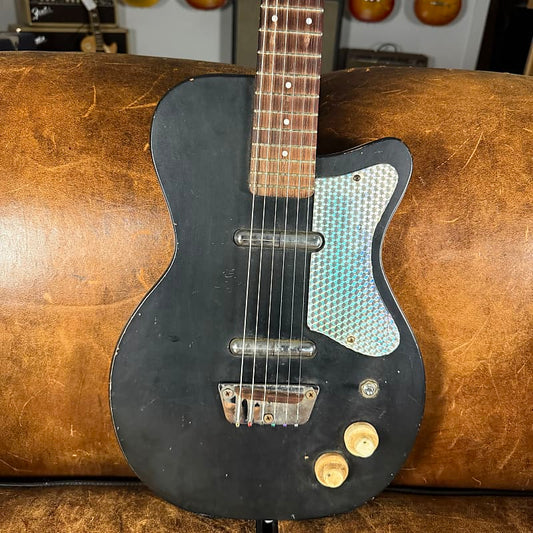 1957 Silvertone Danelectro U-2 - Black