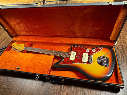 1966 Fender Jazzmaster - Three Tone Sunburst - OHSC