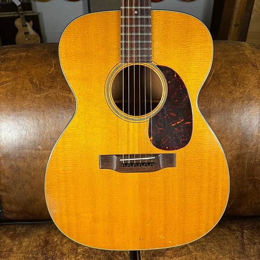 1957 Martin 000-18 - Natural