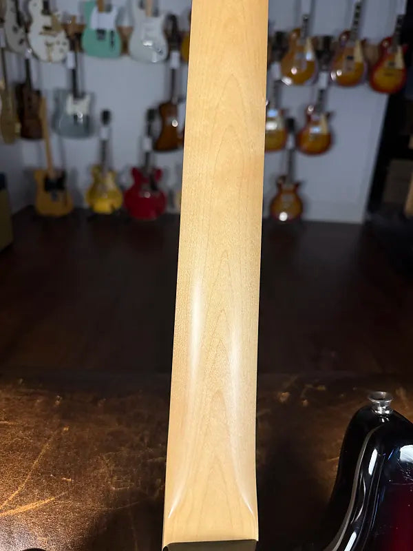 2018 Fender American Professional Precision Bass - 3 Tone Sunburst - OHSC