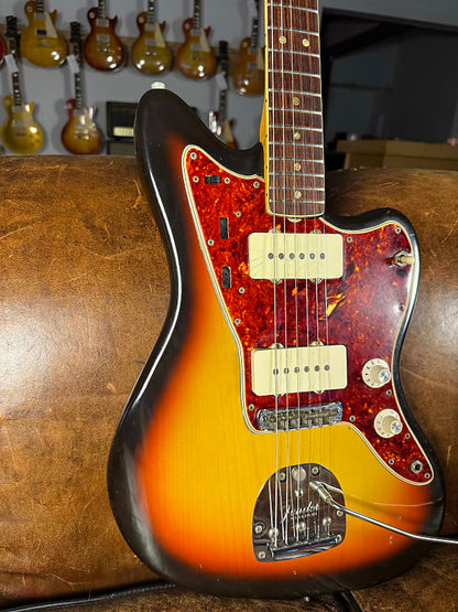 1966 Fender Jazzmaster - Three Tone Sunburst - OHSC
