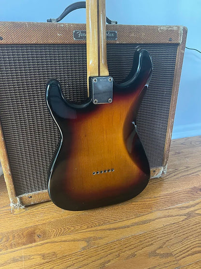 Fender Stratocaster 1959 - 3 Tone Sunburst - Hardtail