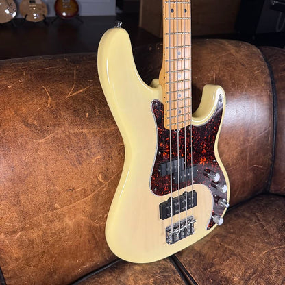 1996 Fender American Deluxe Precision Bass with Maple Fretboard - White Blonde - OHSC