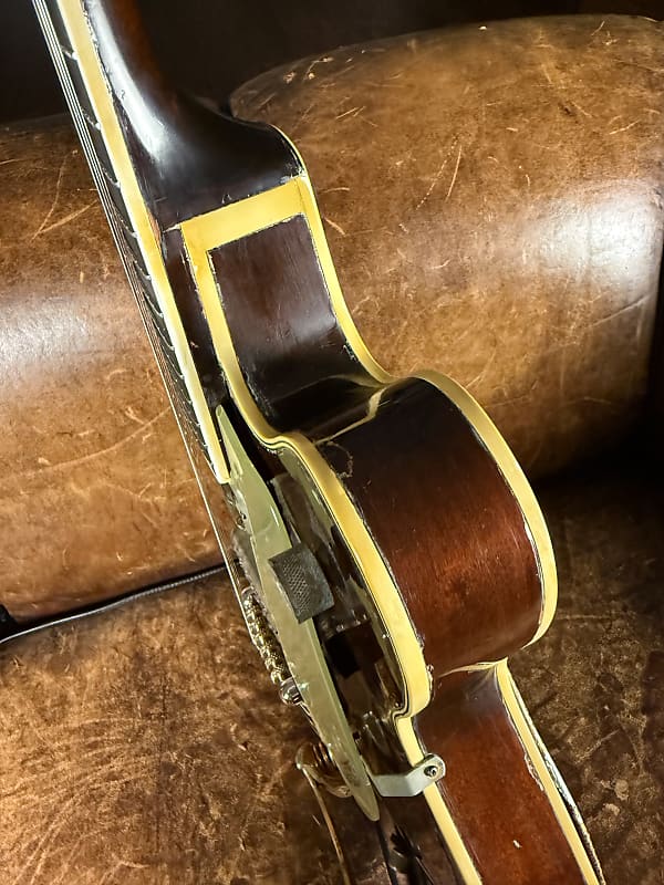 1965 Gretsch 6122 Chet Atkins Country Gentleman - Walnut Brown