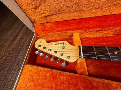 1964 Fender Stratocaster - Three Tone Sunburst - OHSC