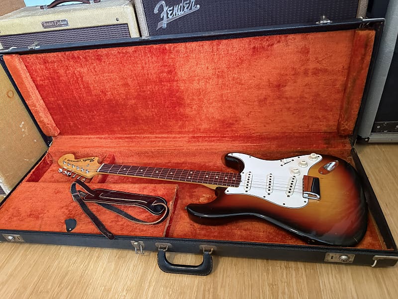 1968 Fender Stratocaster - Three-Tone Sunburst - 100% Original - OHSC