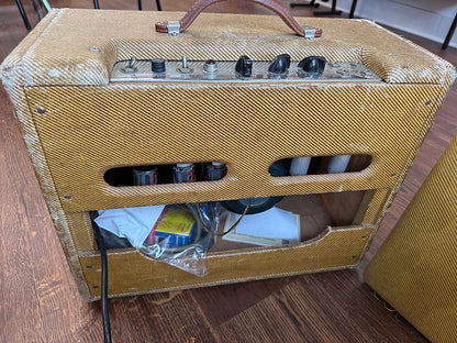 1959 Fender Deluxe 5E3 Narrow Panel 15-Watt 1x12" Guitar Combo - Tweed