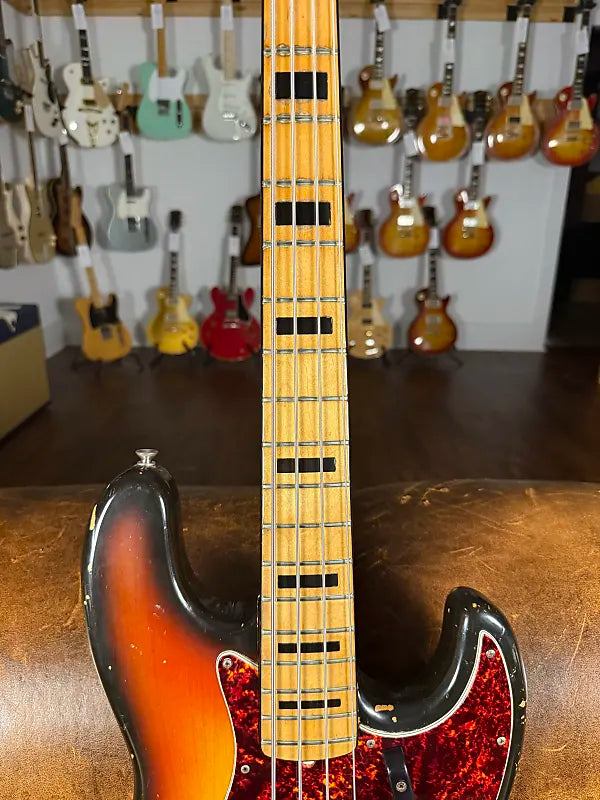 1973 Fender Jazz Bass - Sunburst - OHSC