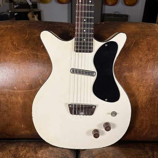 1959 Danelectro 6016 DC-1 Deluxe Single Pickup Shorthorn - White
