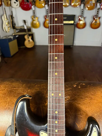 1964 Fender Stratocaster - Three Tone Sunburst - OHSC