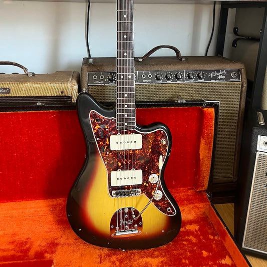 1966 Fender Jazzmaster - 3 Tone Sunburst - OHSC