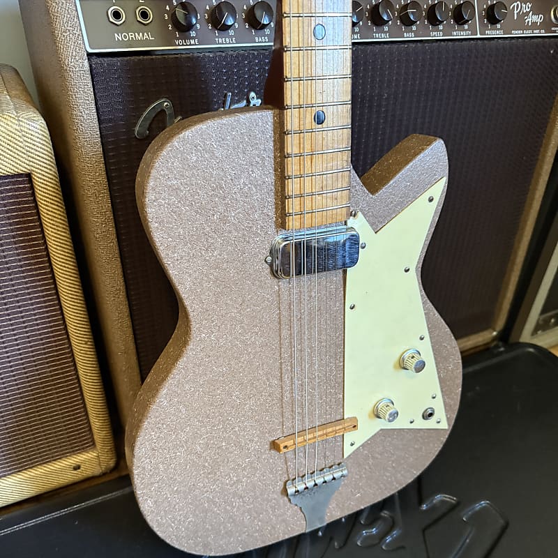 1959 Kay Sizzler - Brown and White