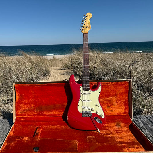 1964 Fender Stratocaster - Dakota Red with Korina Body - 100% Original OHSC