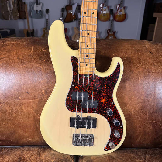 1996 Fender American Deluxe Precision Bass with Maple Fretboard - White Blonde - OHSC