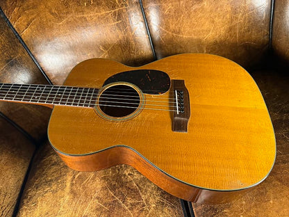 1957 Martin 000-18 - Natural