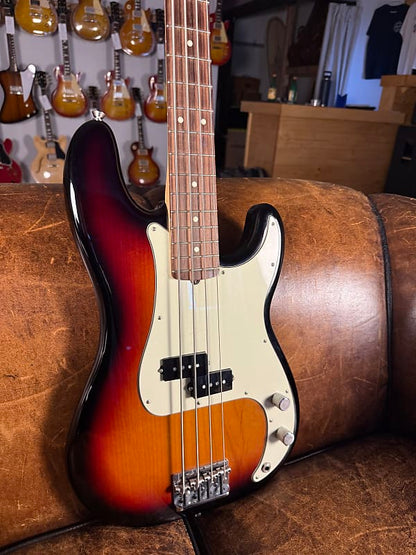 2018 Fender American Professional Precision Bass - 3 Tone Sunburst - OHSC